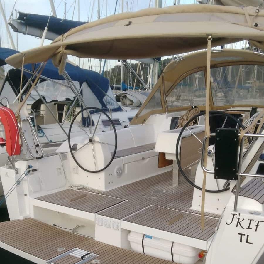 location-bateau-location-voilier-alize-location-dufour-382-st-mandrier