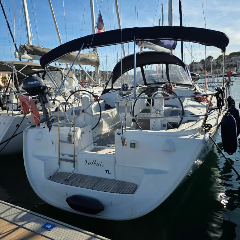 location-voilier-alize-location-SUN-ODYSSEY-43-EXTERIEUR