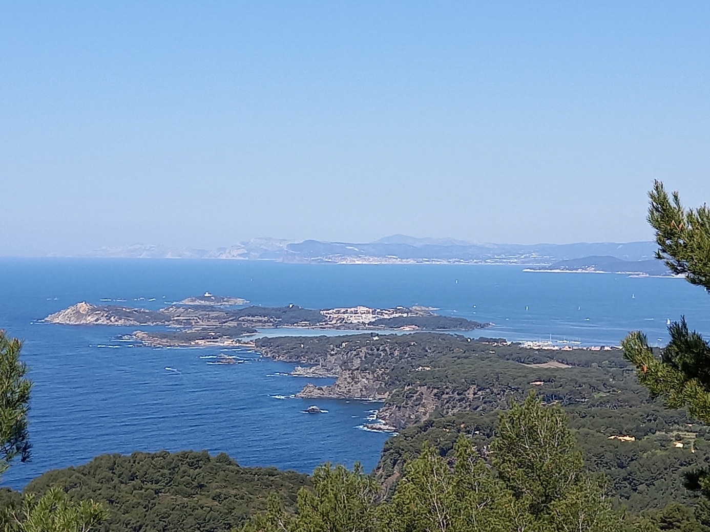 Alize location de voilier-gestion-location bateaux -vente bateau Saint-Mandrier-Sur-Mer 83